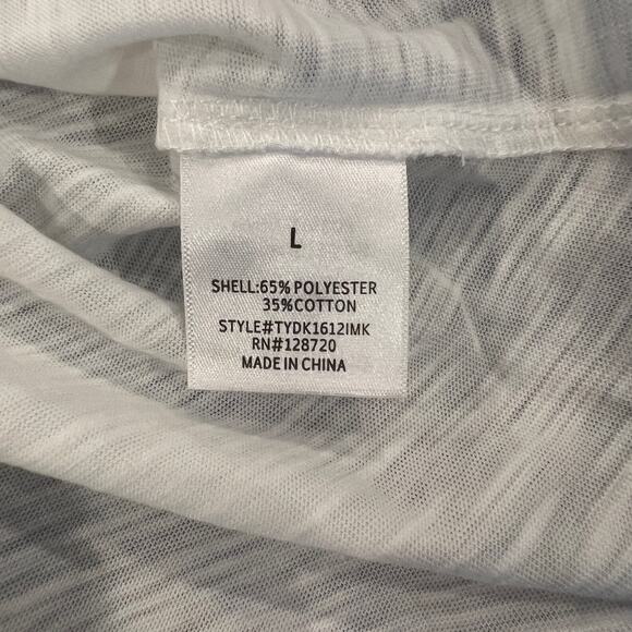 NWT Francesca's Mi ami White W/Red Embroidered Detailed Eyelet Top - Picture 10 of 10